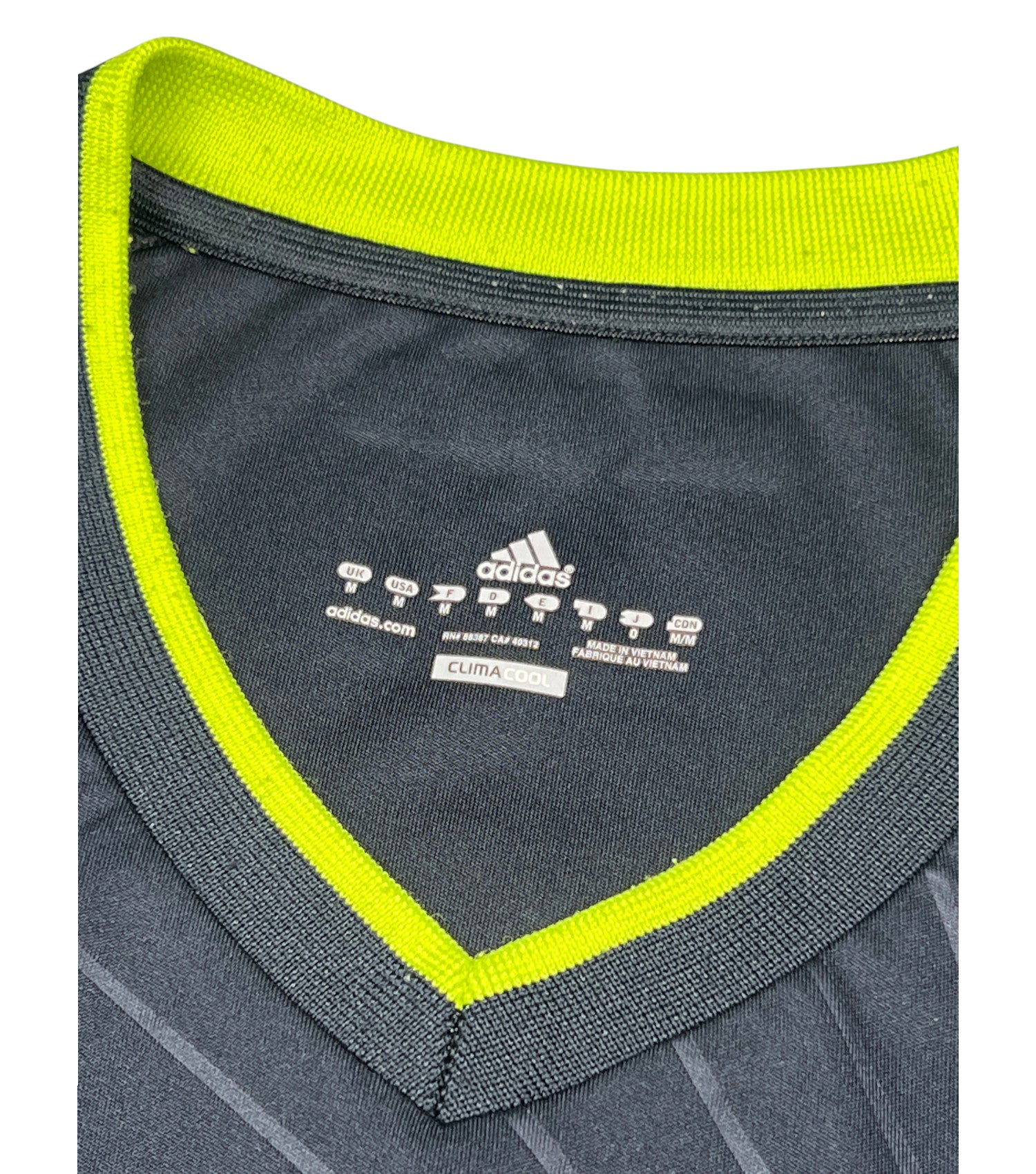 Real Madrid 2010-11 "Benzema" Auswärts Trikot (M) adidas