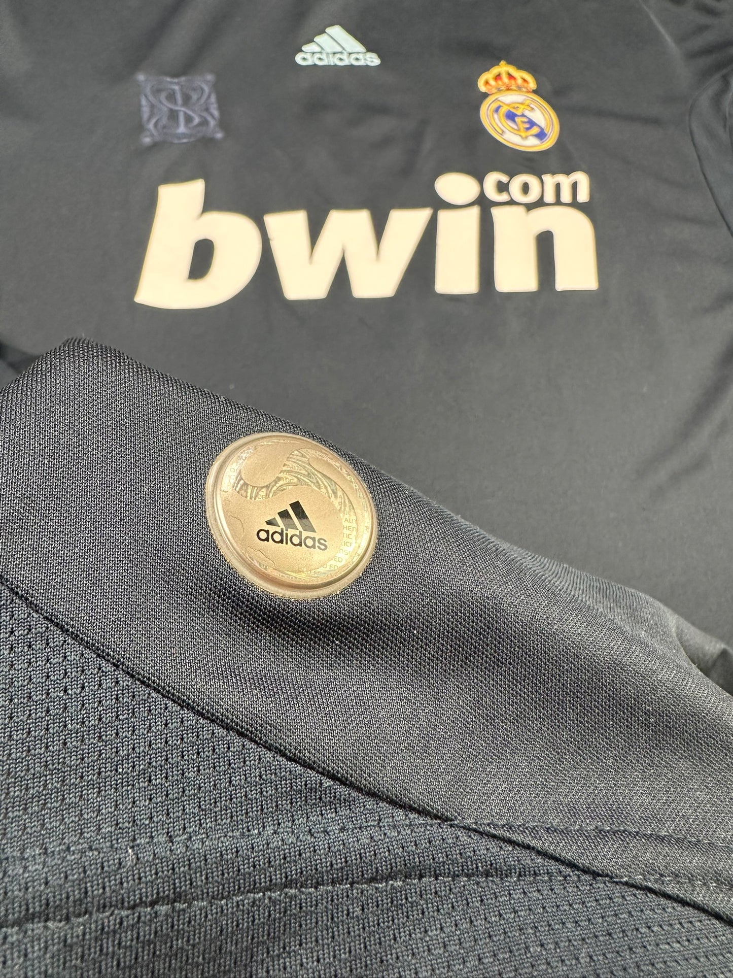 Real Madrid 2009-10 "Benzema" Auswärts Trikot M adidas
