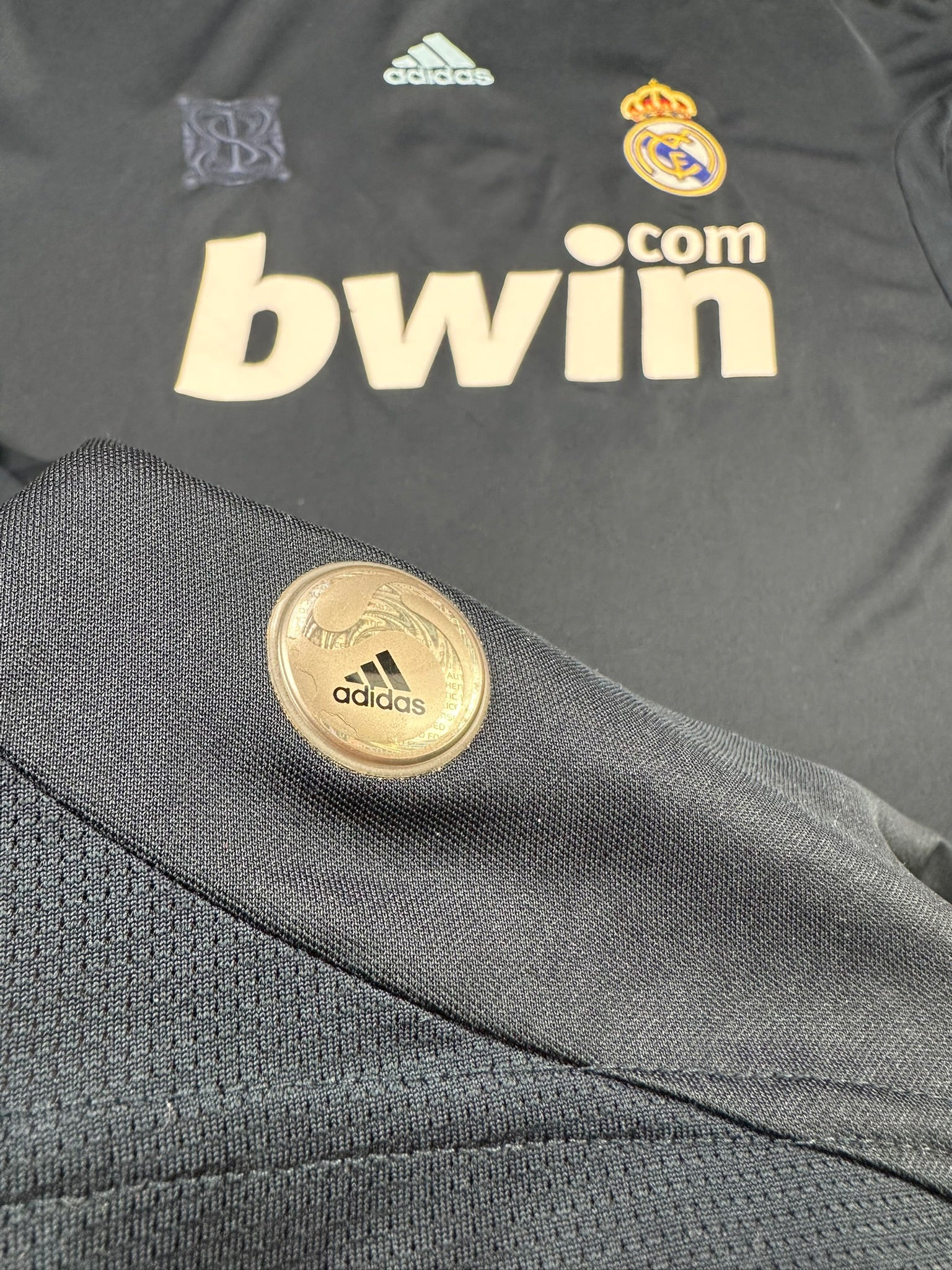 Real Madrid 2009-10 "Benzema" Auswärts Trikot M adidas