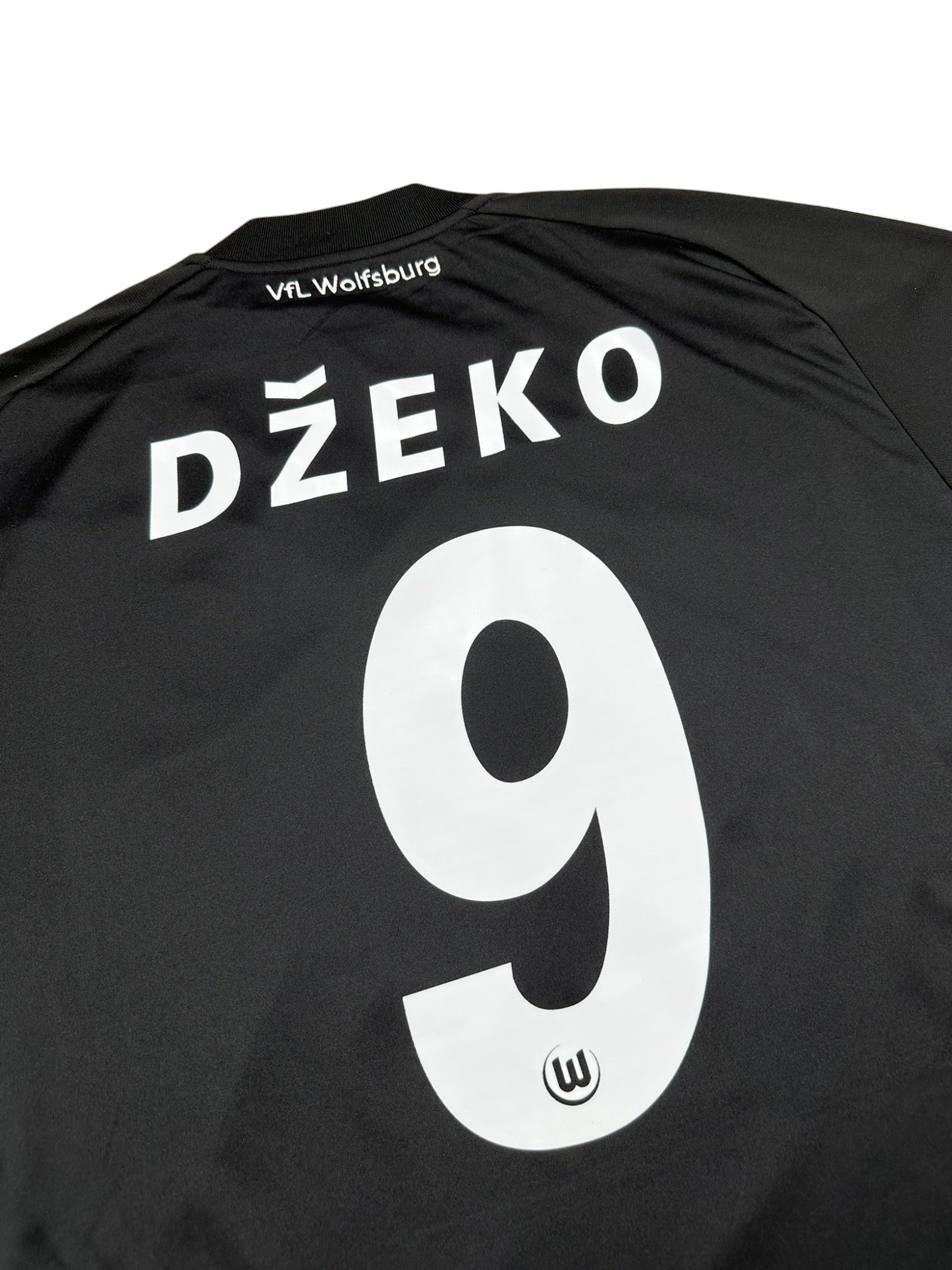 VfL Wolfsburg 2010-12 "Džeko" Auswärts Trikot L adidas