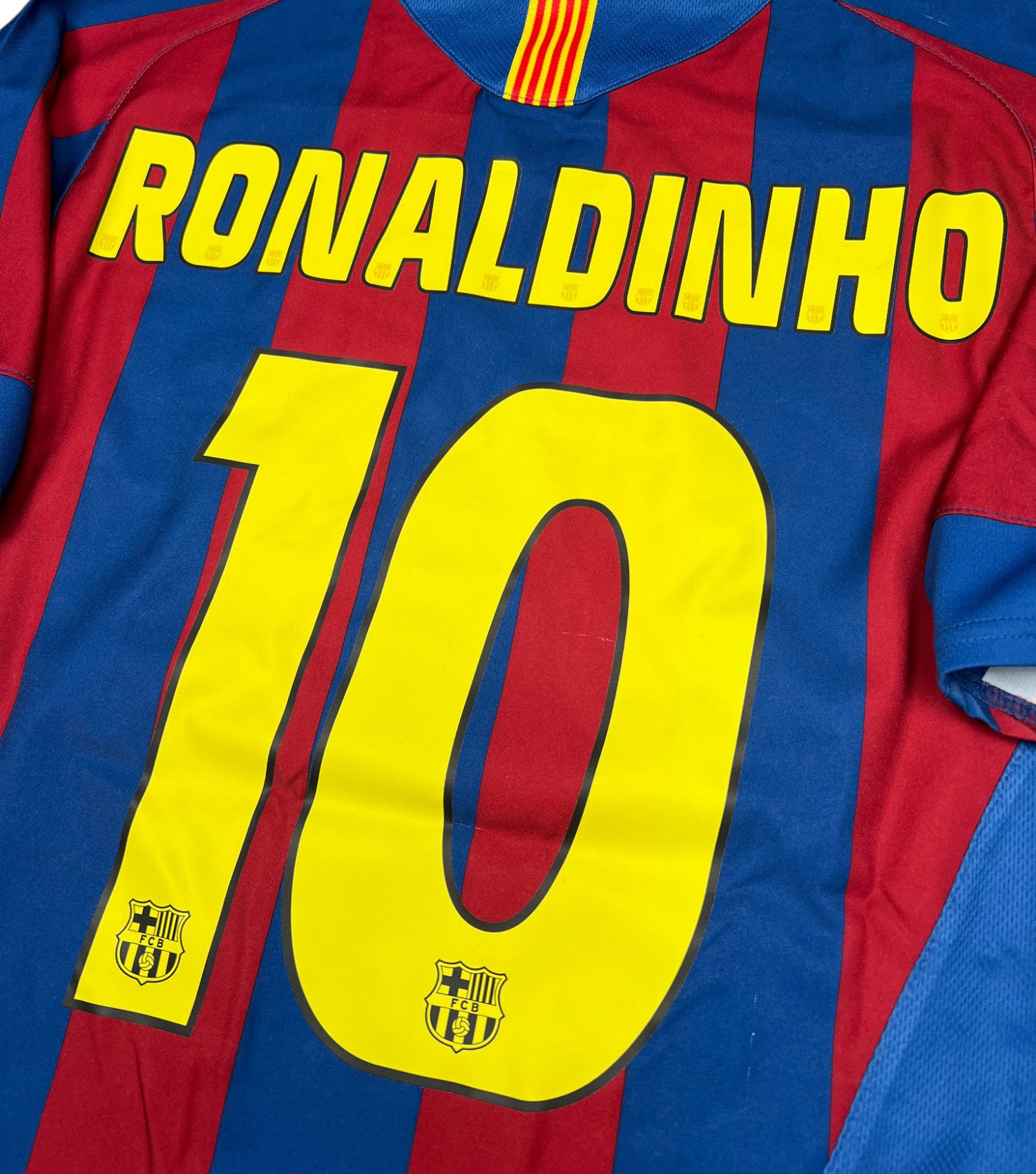 Barcelona 2005-06 "Ronaldinho" Heim Trikot (S) nike